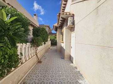 71034caboroigdetachedvillawithprivatepool3