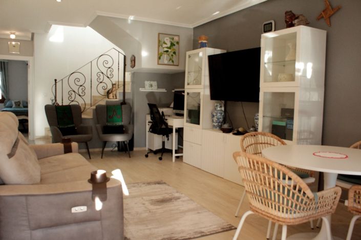 Image No.3-3 Bed Townhouse for sale