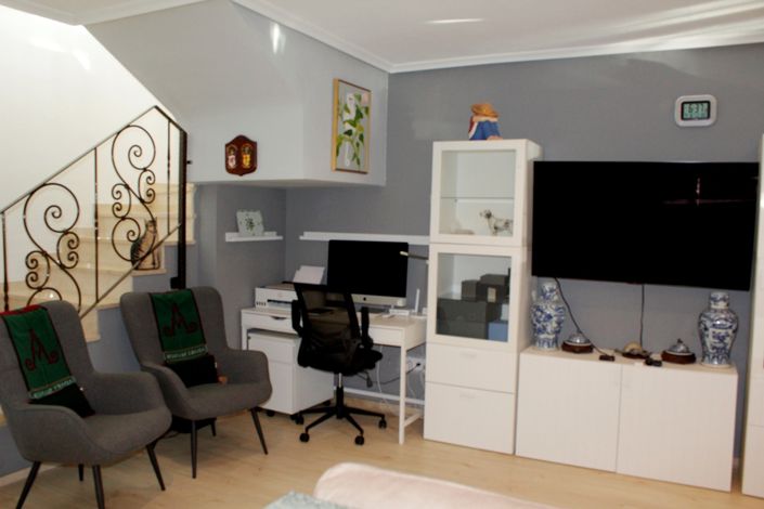 Image No.9-3 Bed Townhouse for sale