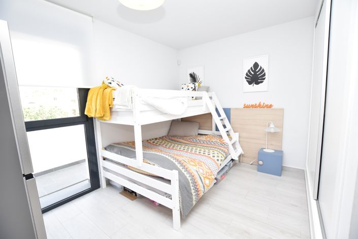 Image No.12-3 Bed Apartment for sale