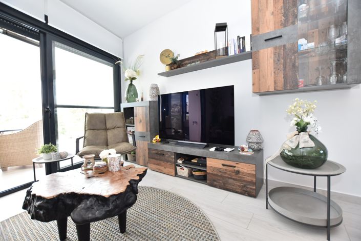 Image No.8-3 Bed Apartment for sale