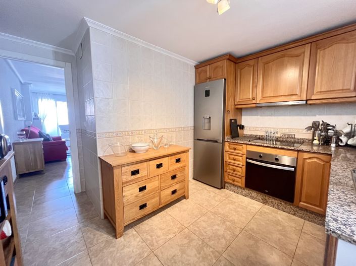 Image No.10-2 Bed Townhouse for sale