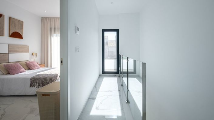 Image No.24-3 Bed Villa for sale