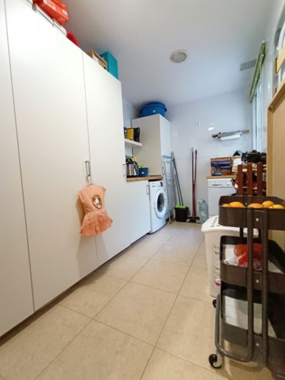 Image No.22-4 Bed Townhouse for sale