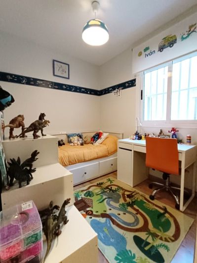 Image No.23-4 Bed Townhouse for sale