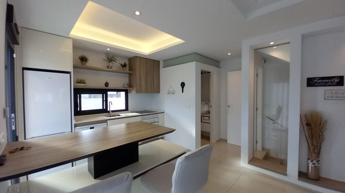 Image No.12-4 Bed Villa for sale