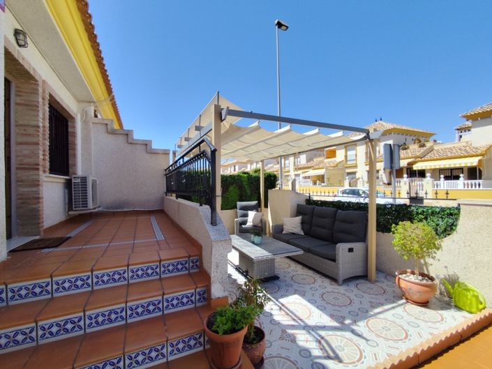 Image No.10-3 Bed Townhouse for sale