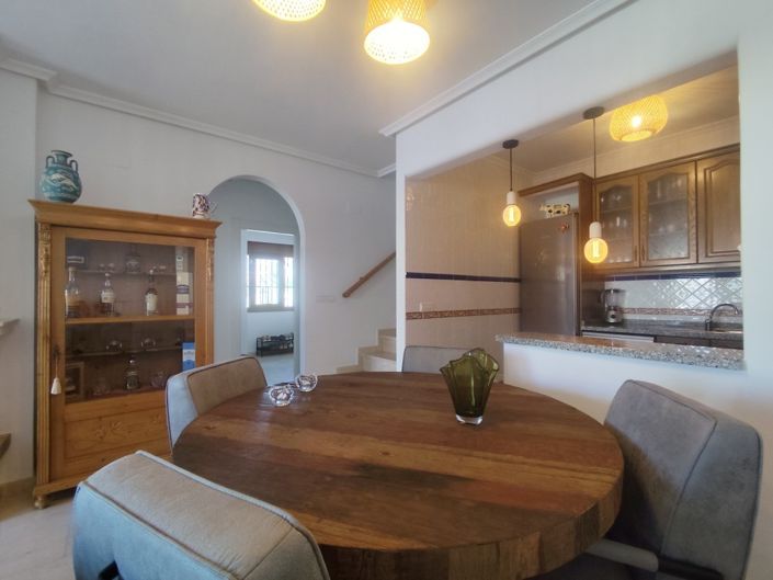 Image No.14-3 Bed Townhouse for sale