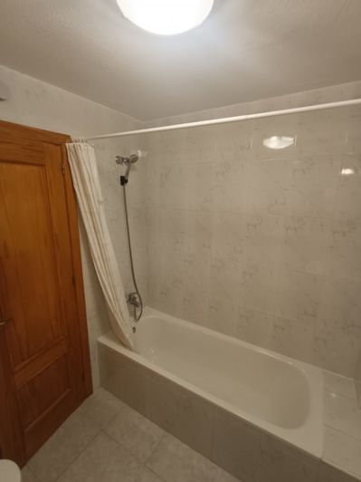 Image No.20-3 Bed Apartment for sale