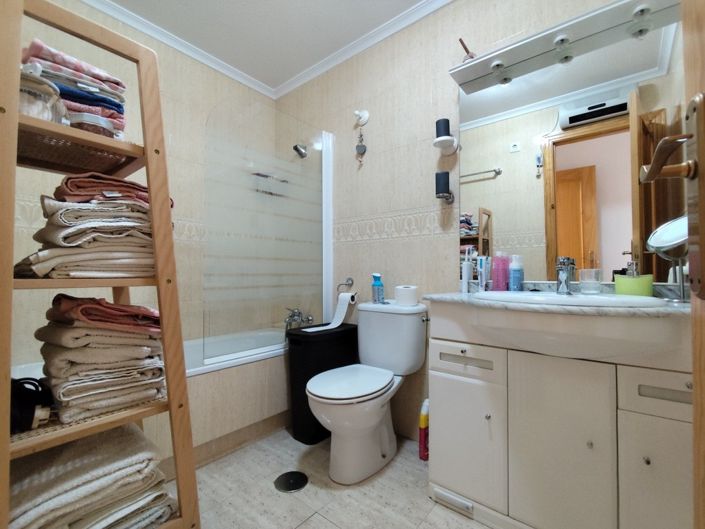 Image No.9-2 Bed Apartment for sale