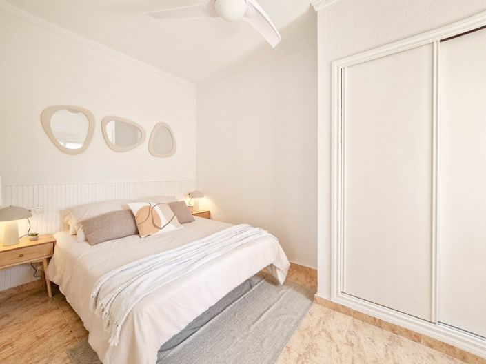 Image No.22-2 Bed Villa for sale