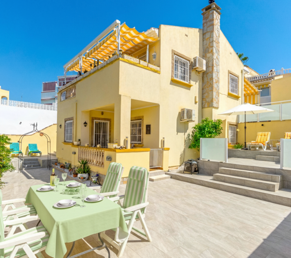 Image No.1-3 Bed Villa for sale