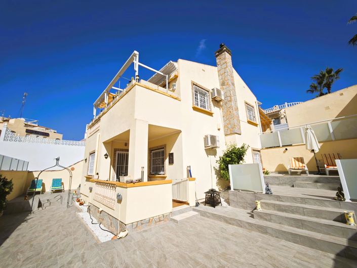 Image No.26-3 Bed Villa for sale