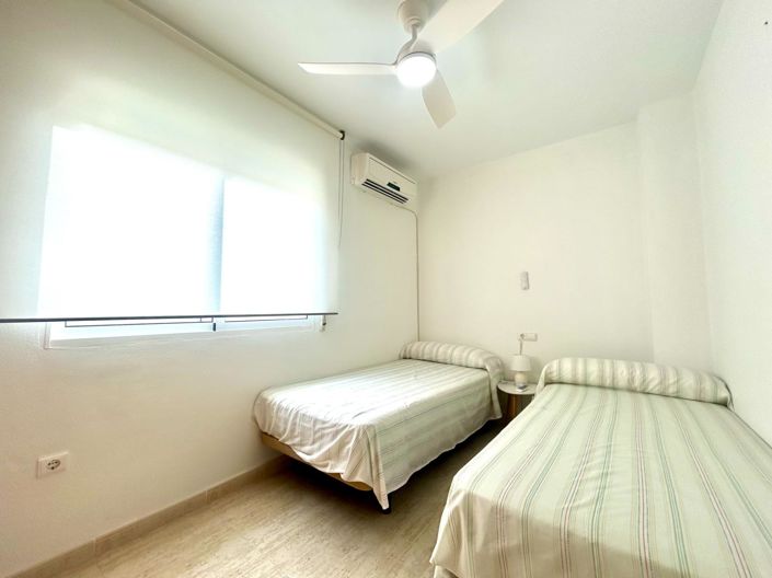 Image No.13-3 Bed Townhouse for sale