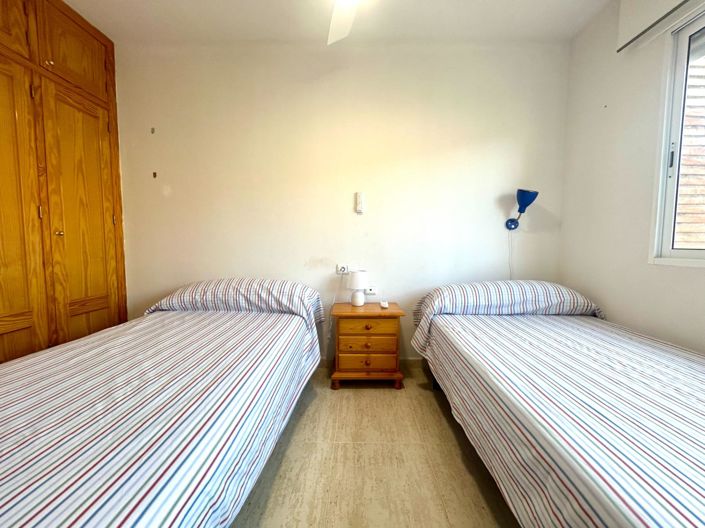 Image No.17-3 Bed Townhouse for sale