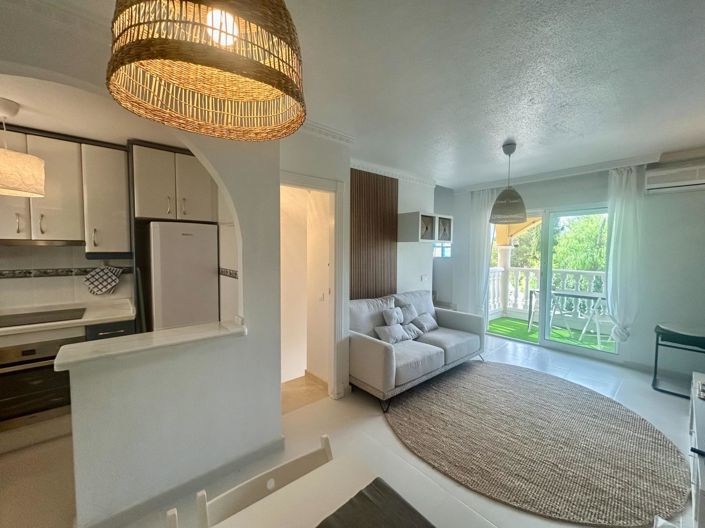 Image No.4-2 Bed Townhouse for sale