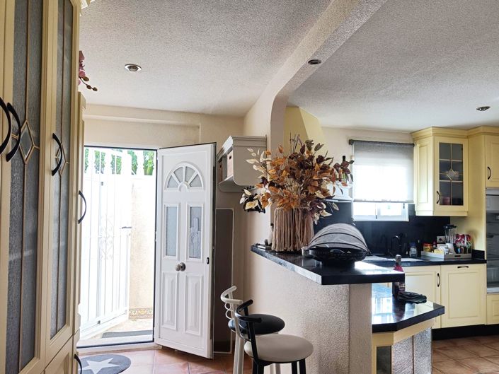 Image No.18-5 Bed Villa for sale