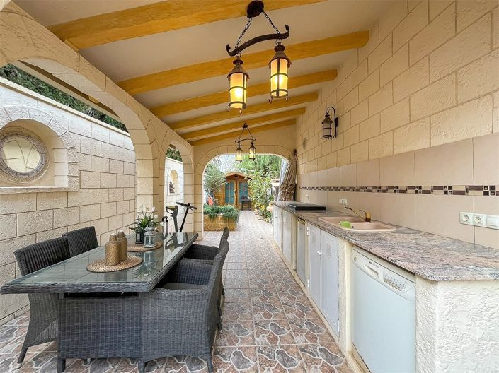 Image No.5-5 Bed Villa for sale