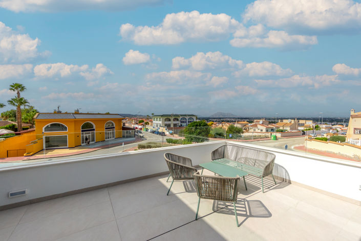 Image No.5-3 Bed Villa for sale