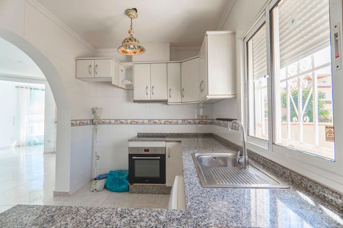 Image No.12-4 Bed Villa for sale