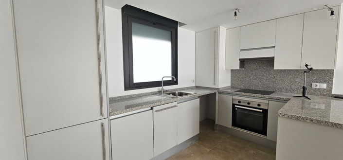 Image No.18-2 Bed Apartment for sale