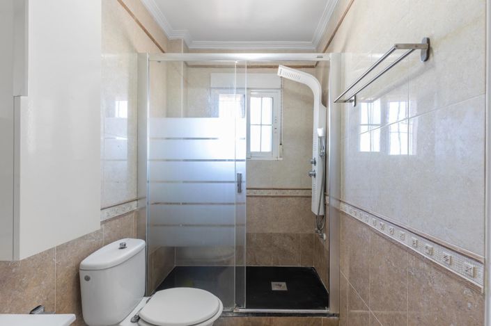 Image No.17-2 Bed Townhouse for sale