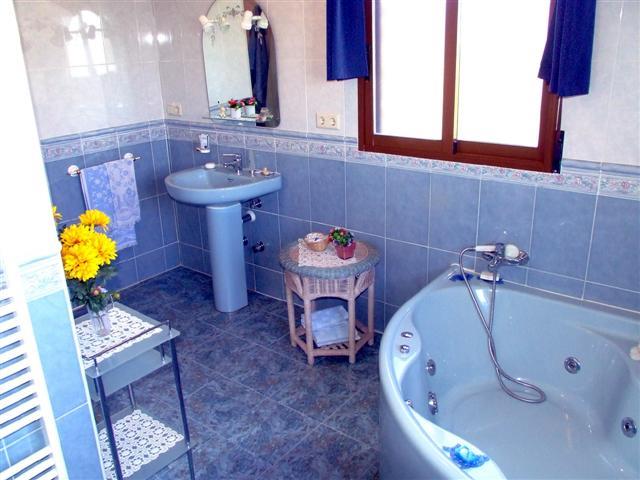 Image No.23-5 Bed Villa for sale