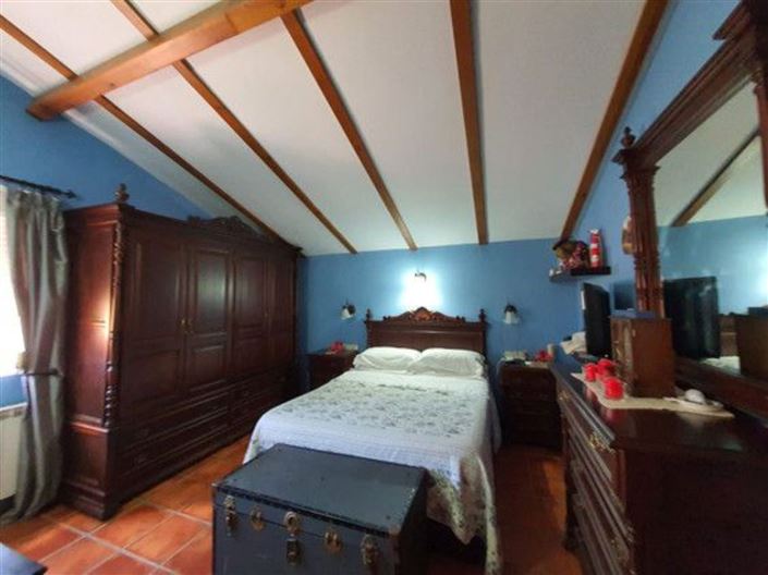 Image No.15-4 Bed Country House for sale