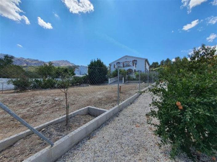 Image No.19-4 Bed Country House for sale