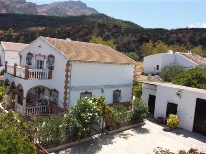 Image No.26-4 Bed Country House for sale