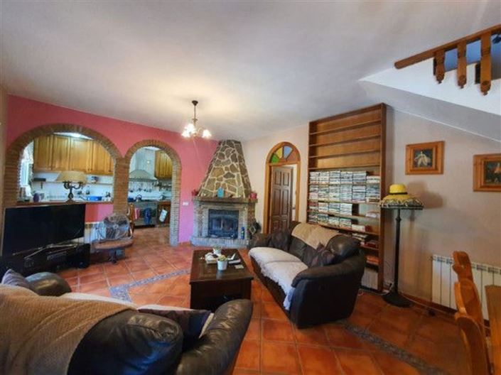 Image No.4-4 Bed Country House for sale