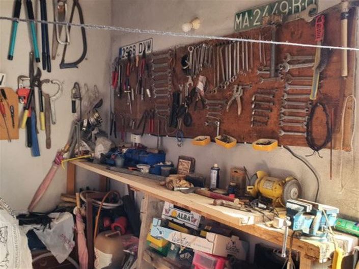 Image No.12-2 Bed Country House for sale