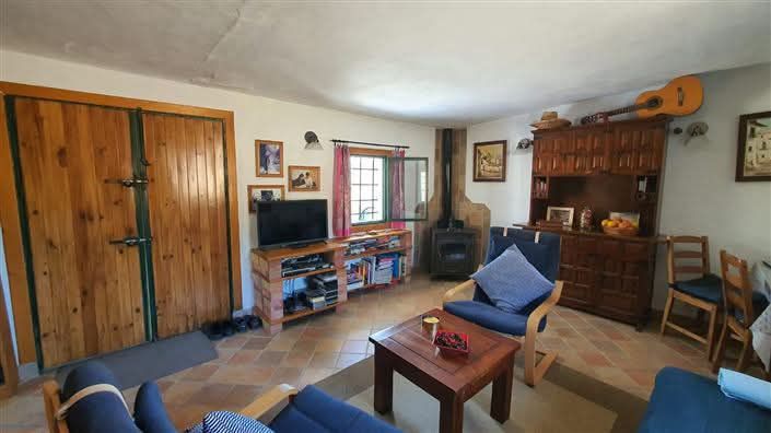 Image No.8-1 Bed Country House for sale