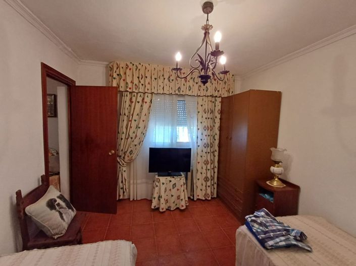 Image No.12-3 Bed Country House for sale