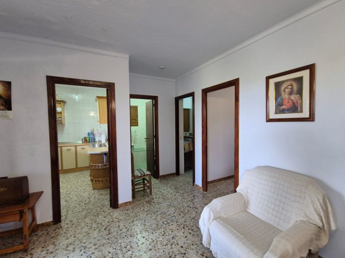 Image No.10-3 Bed Country House for sale