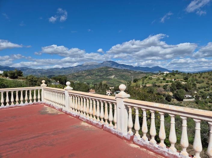 Image No.23-3 Bed Country House for sale