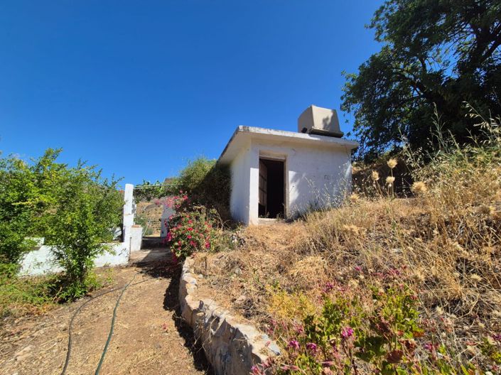 Image No.9-2 Bed Country House for sale