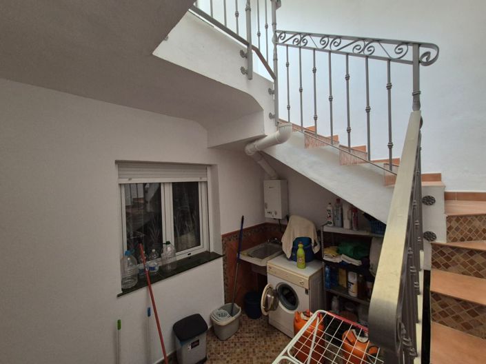 Image No.10-5 Bed Townhouse for sale