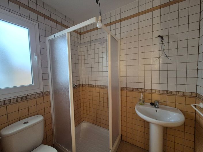 Image No.19-5 Bed Townhouse for sale