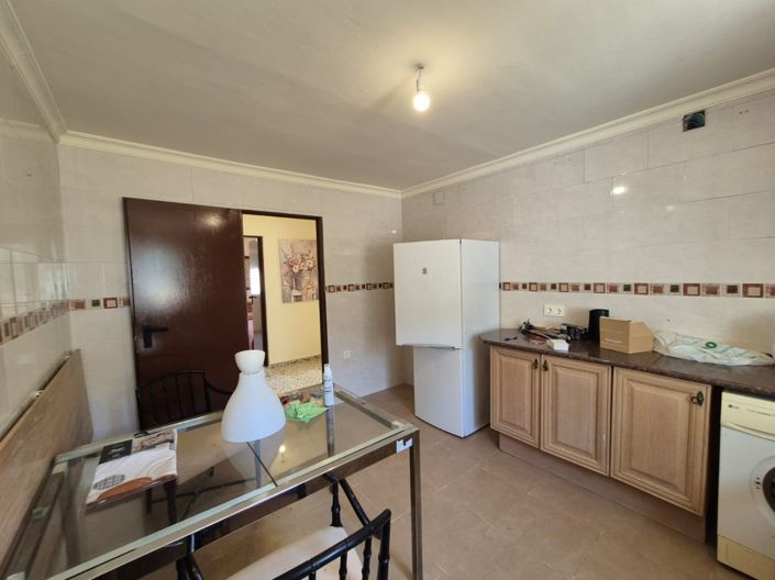 Image No.14-3 Bed Country House for sale