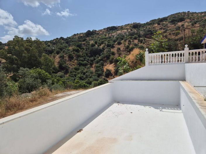 Image No.4-3 Bed Country House for sale