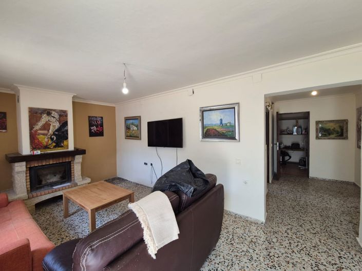 Image No.8-3 Bed Country House for sale