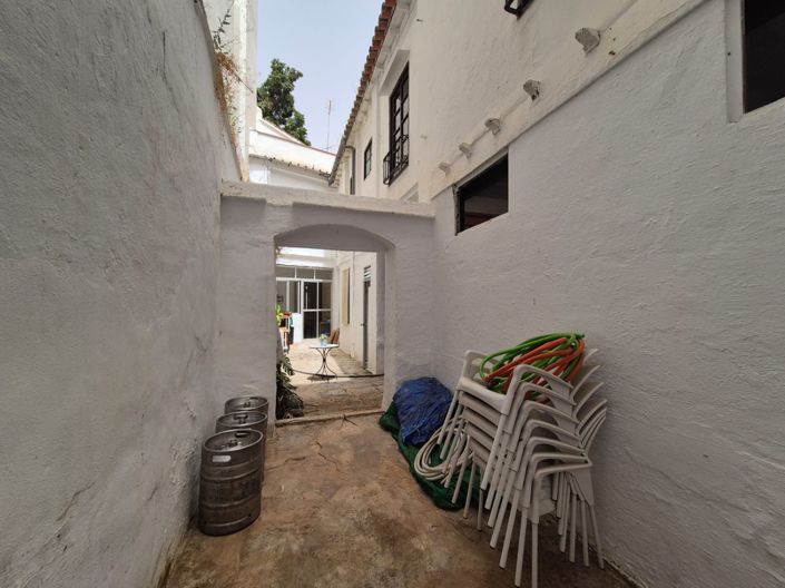 Image No.11-4 Bed Townhouse for sale