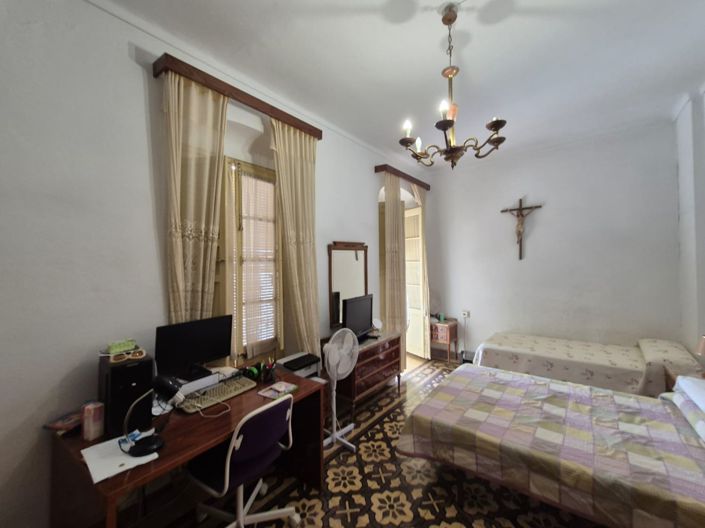 Image No.21-4 Bed Townhouse for sale