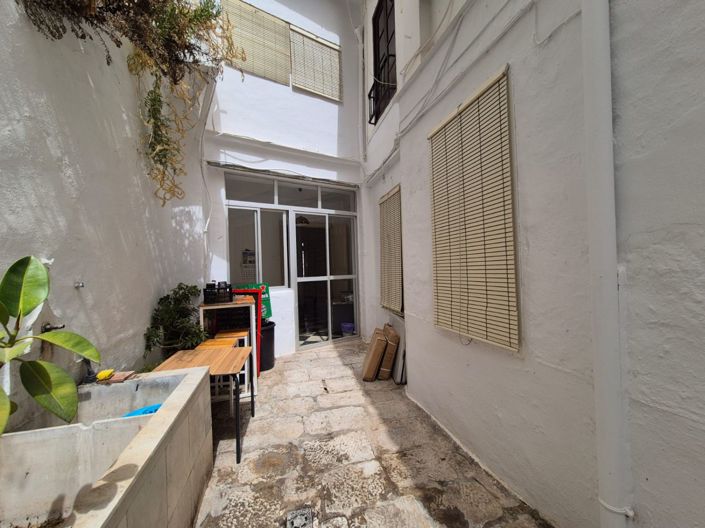 Image No.9-4 Bed Townhouse for sale