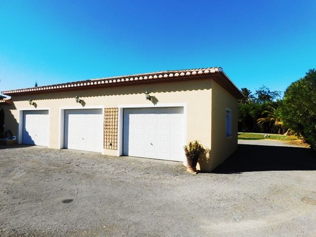 Image No.25-4 Bed Villa for sale