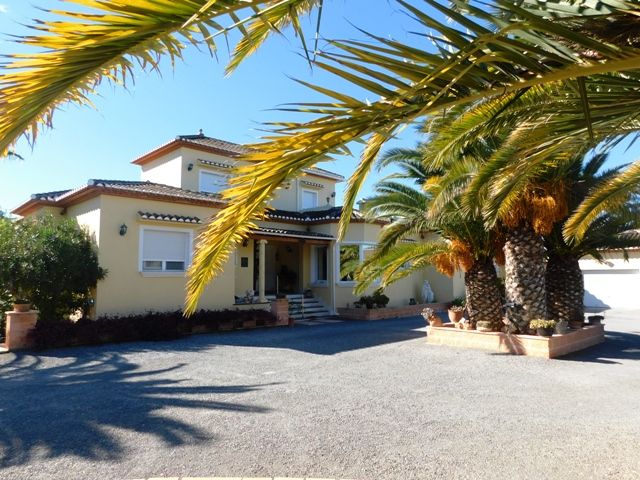 Image No.8-4 Bed Villa for sale