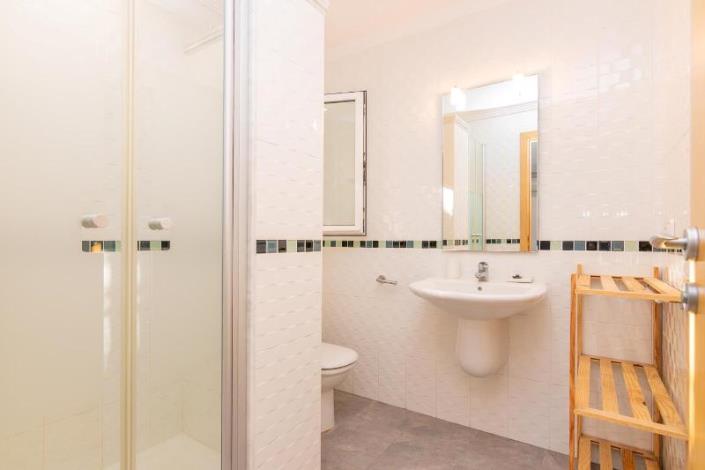 Image No.17-3 Bed House/Villa for sale