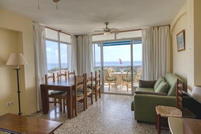 apartment-for-sale-in-denia-living-room