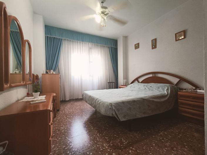 Image No.8-2 Bed Apartment for sale